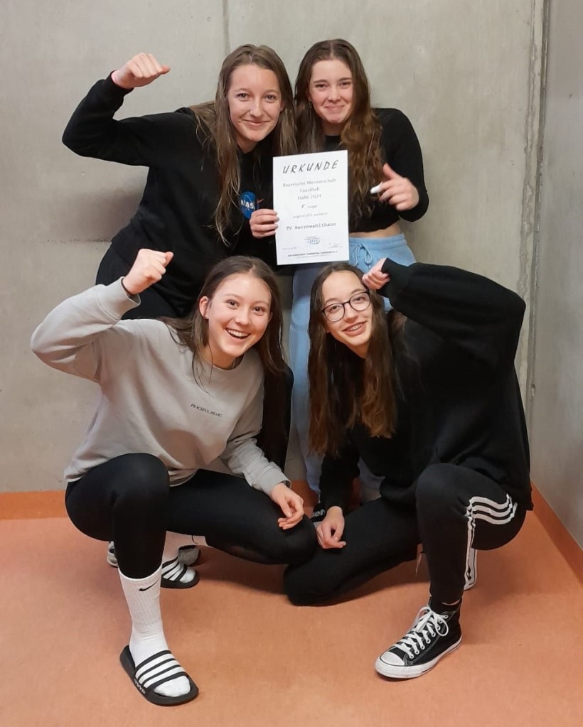 Dieses Bild hat ein leeres alt-Attribut; sein Dateiname ist u16w-1.jpg